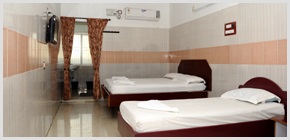 4 bed ac room